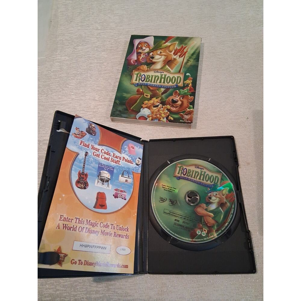 Disney Pixar Movie Lot of 6 DVD Blu-ray Finding Nemo Up Zootopia Robin Hood Box - Picture 15 of 16